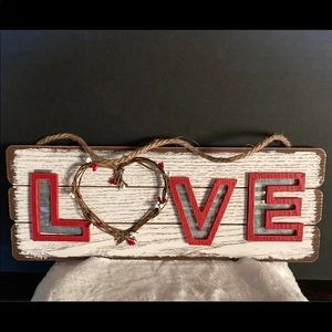 Farmhouse LOVE Sign Decor